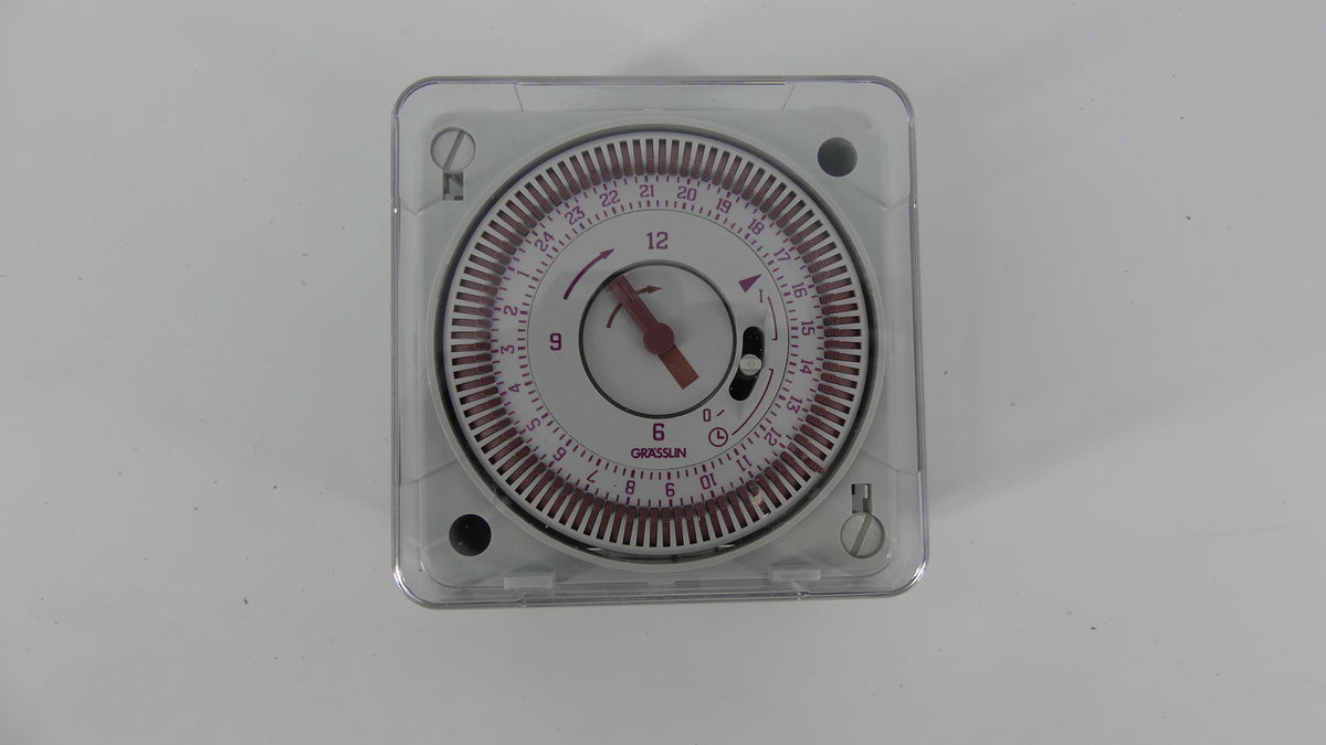 Horloge encastrable façade AVEC réserve de marche (72 x 72 mm). Compatible